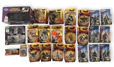 Lot 73 - THE DARK KNIGHT AND BATMAN BEGINS FIGURES