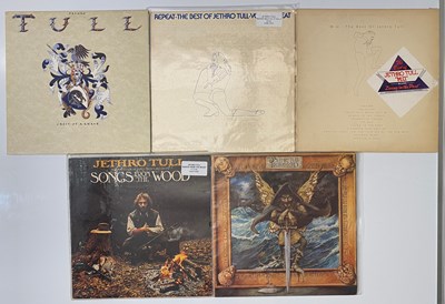 Lot 135 - BRITISH PSYCH / PROG LEGENDS - LPs