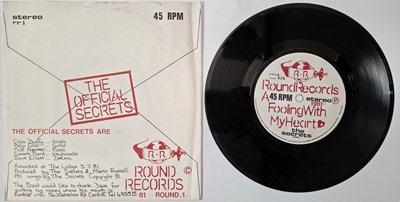 Lot 111 - THE OFFICIAL SECRETS - FOOLING WITH MY HEART 7" (RR1)