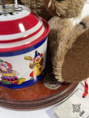 Lot 6 - PACK OF COLLECTABLE BEARS