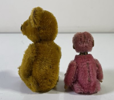 Lot 17 - SCHUCO MONKEY COMPACT AND BEAR SCENT BOTTLE
