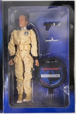 Lot 123 - JAMES BOND - COLLECTABLE SIDESHOW TOY FIGURINES.