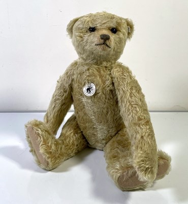Lot 26 - STEIFF PAUL THE GROWLER BEAR 1908 REPLICA - 400513