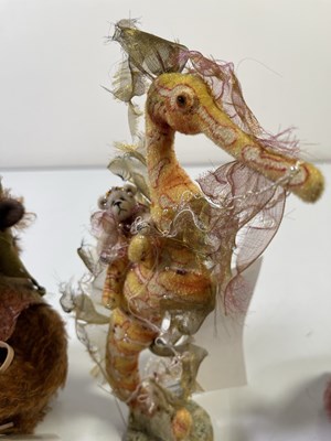 Lot 29 - LORIS HANCOCK BEARS PACK