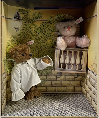 Lot 35 - STEIFF HARROD'S ROMEO AND JULIET TEDDY BEAR SET - 653193