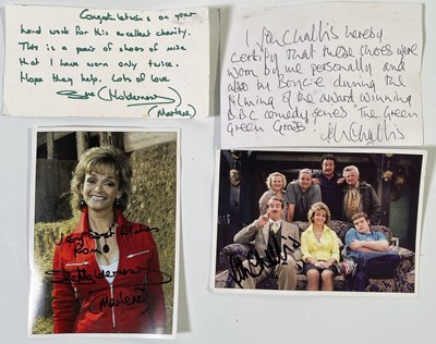 Lot 113 - ONLY FOOLS AND HORSES – CAST SIGNED SHOES.
