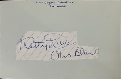 Lot 116 - 20TH C ENTERTAINMENT - AUTOGRAPH BOOK INC SHIRLEY BASSEY / HARRY SECOMBE.