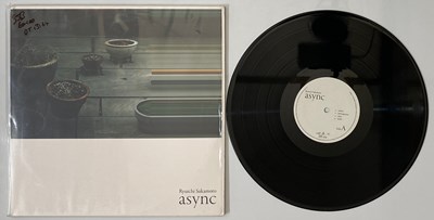 Lot 257 - RYUICHI SAKAMOTO - ASYNC LP (399 903-2 - FRENCH PRESSING)