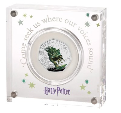 Lot 29 - ROYAL MINT - HARRY POTTER BLACK LAKE SILVER PROOF COLOUR 50P COIN.