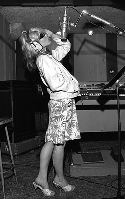 Lot 15 - MARTYN GODDARD - BLONDIE IN CAMERA - DEBBIE RECORDING VOCALS