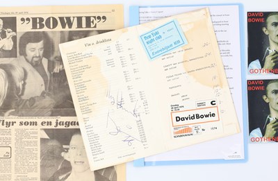 Lot 152 - DAVID BOWIE- 1976 SIGNED MENU AND GOTHENBURG TICKET STUB.