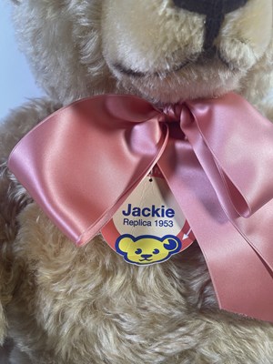Lot 78 - STEIFF JACKIE - 408533