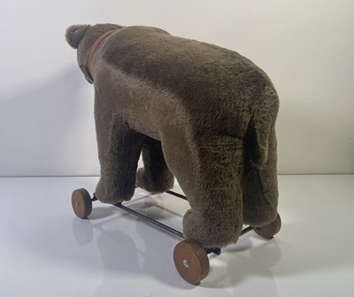 Lot 79 - STEIFF BEAR ON WHEELS 1921 REPLICA - 400384