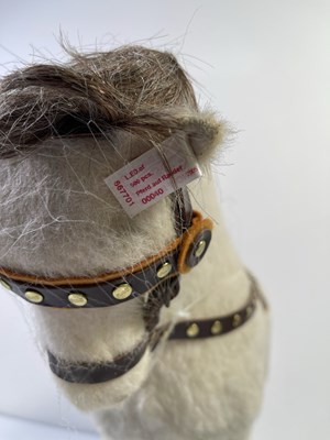 Lot 84 - STEIFF TRAVELLER, HORSE ON WHEELS - 667701