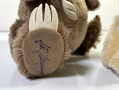 Lot 101 - PACK OF TWO STEIFF BEARS