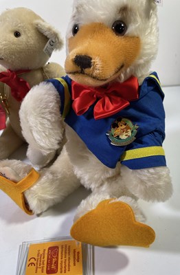 Lot 102 - PACK OF THREE STEIFF BEARS