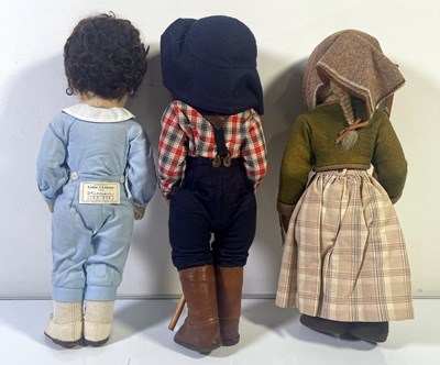 Lot 109 - MIXED R. JOHN WRIGHT DOLL PACK