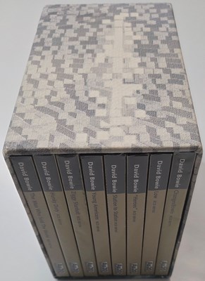 Lot 32 - DAVID BOWIE - 'THE 24K GOLD COLLECTION - GOLDEN YEARS' CD BOXSET, USA 1997 (D207358)
