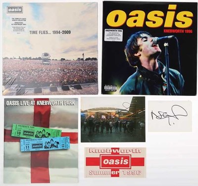 Lot 377 - OASIS - MEMORABILIA INC SIGNED PHOTO.