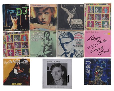 Lot 958 - DAVID BOWIE - 7" COLLECTION