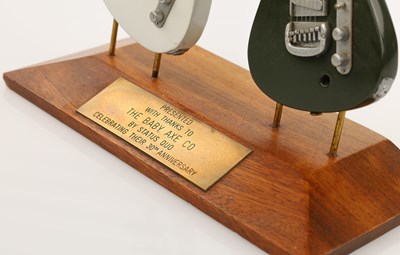 Lot 48 - STATUS QUO - PRESENTATION 'BABY AXE' GUITAR.