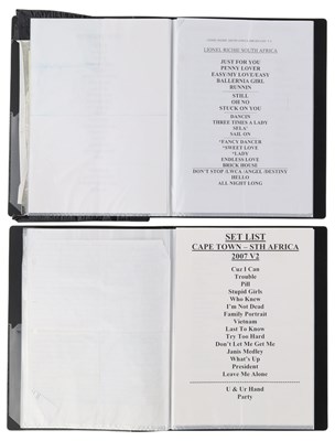 Lot 33 - TOUR USED SETLISTS - KINGS OF LEON / ELBOW ETC.