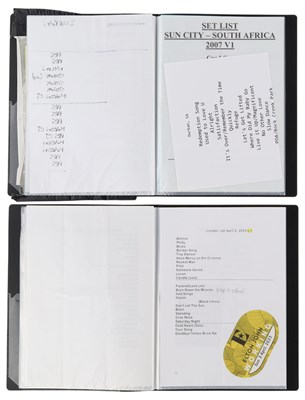 Lot 33 - TOUR USED SETLISTS - KINGS OF LEON / ELBOW ETC.