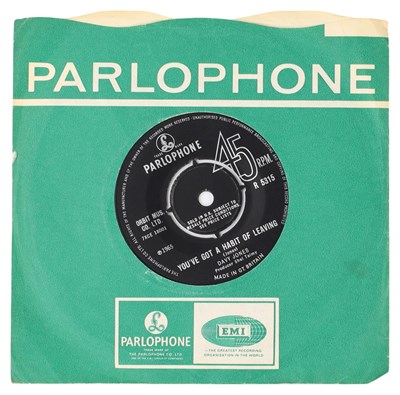 Lot 74 - DAVY JONES (DAVID BOWIE) - YOU'VE GOT A HABIT OF LEAVING / BABY LOVES THAT WAY (ORIGINAL UK COPY - PARLOPHONE R 5315).