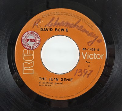Lot 36 - DAVID BOWIE - SPACE ODDITY / THE JEAN GENIE - 7" PERU PROMOTIONAL