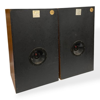 Lot 7 - LEAK SANDWICH 600 SPEAKERS - PAIR.