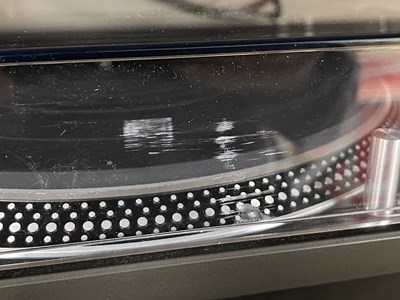 Lot 8 - TECHNICS SL-1210 MK2 DIRECT DRIVE TURNTABLE.