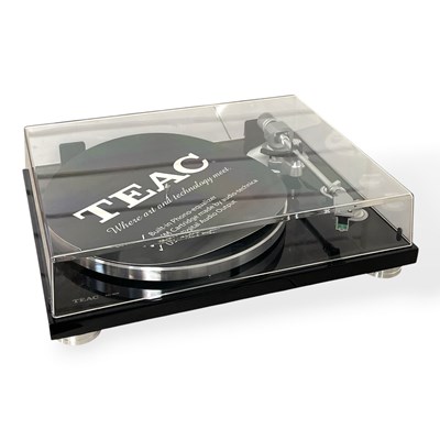Lot 9 - TEAC TN-300 TURNTABLE.
