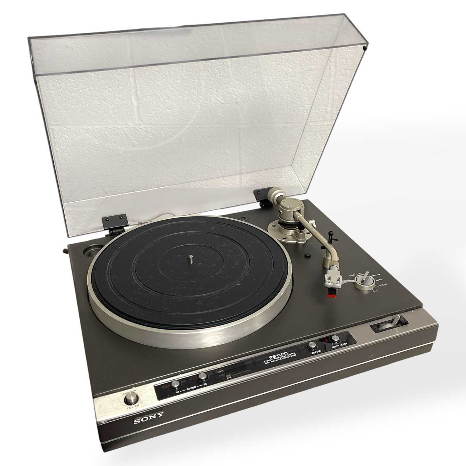 Lot 14 - SONY PS-X60 DIRECT DRIVE TURNTABLE.