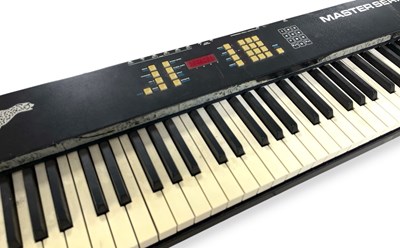 Lot 4 - CHEETAH MASTER SERIES 7P KEYBOARD.