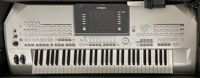 Lot 5 - KEYBOARDS INC YAMAHA TYROS 2 / FATAR STUDIO 900.