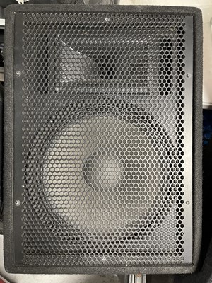 Lot 22 - PA SPEAKERS AND AMPLIFIERS.