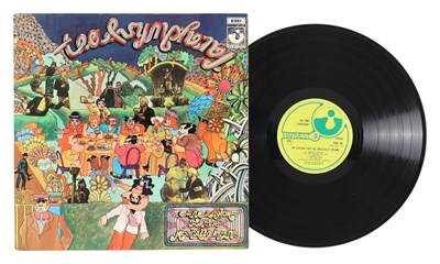 Lot 208 - TEA & SYMPHONY - 'AN ASYLUM FOR THE MUSICALLY INSANE' LP - UK 1969 STEREO HARVEST