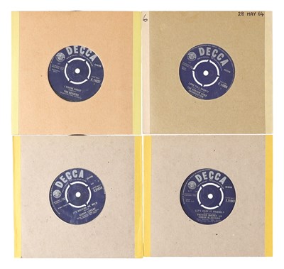 Lot 48 - 1964 - JAN TO MAY - DECCA - MOD - 7" SINGLE PACK - THE BEAZERS, THE GRAHAM BOND ORGANIZATION