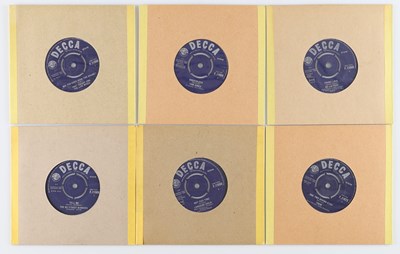 Lot 64 - RARE 60'S UK R&B BLUES 7" PACK - TOM JONES, TONY KNIGHT, THEM + MORE
