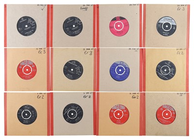 Lot 158 - 1967 POP / ROCK - 7" PACK