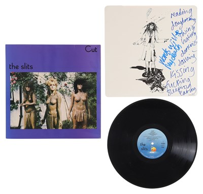 Lot 135 - THE SLITS - CUT LP (ILPS 9573 - UK ORIGINAL PRESSING)