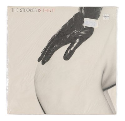 Lot 262 - THE STROKES - IS THIS IT LP (UK 2001 ORIGINAL PRESSING - RTRADELP 030)