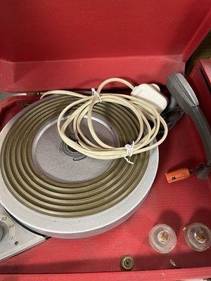 Lot 10 - PORTABLE RECORD PLAYERS & RADIOS.