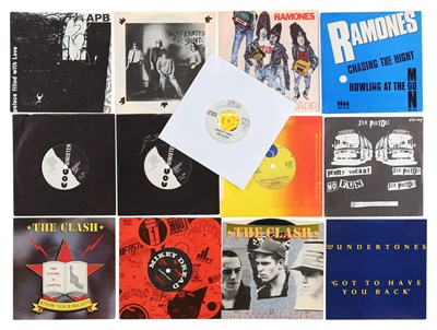 Lot 159 - UK / USA PUNK, POST-PUNK, NEW WAVE 7" SINGLES - THE SAINTS, RAMONES, THE CLASH, THE FALL