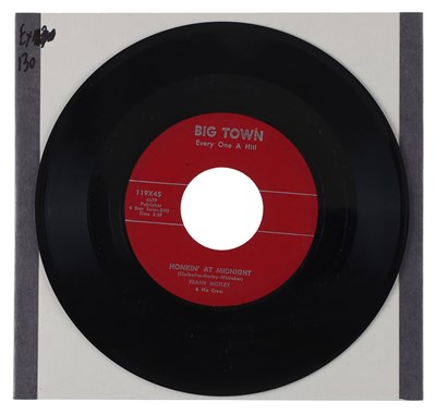 Lot 221 - FRANK MOTLEY & HIS CREW – HONKIN' AT MIDNIGHT US BIG TOWN 7” (119X45)