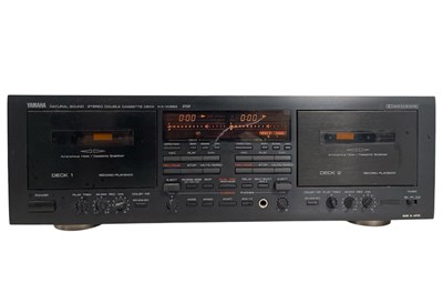 Lot 21 - YAMAHA KX-W952 STEREO DOUBLE CASSETTE DECK.