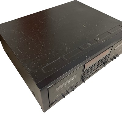 Lot 21 - YAMAHA KX-W952 STEREO DOUBLE CASSETTE DECK.