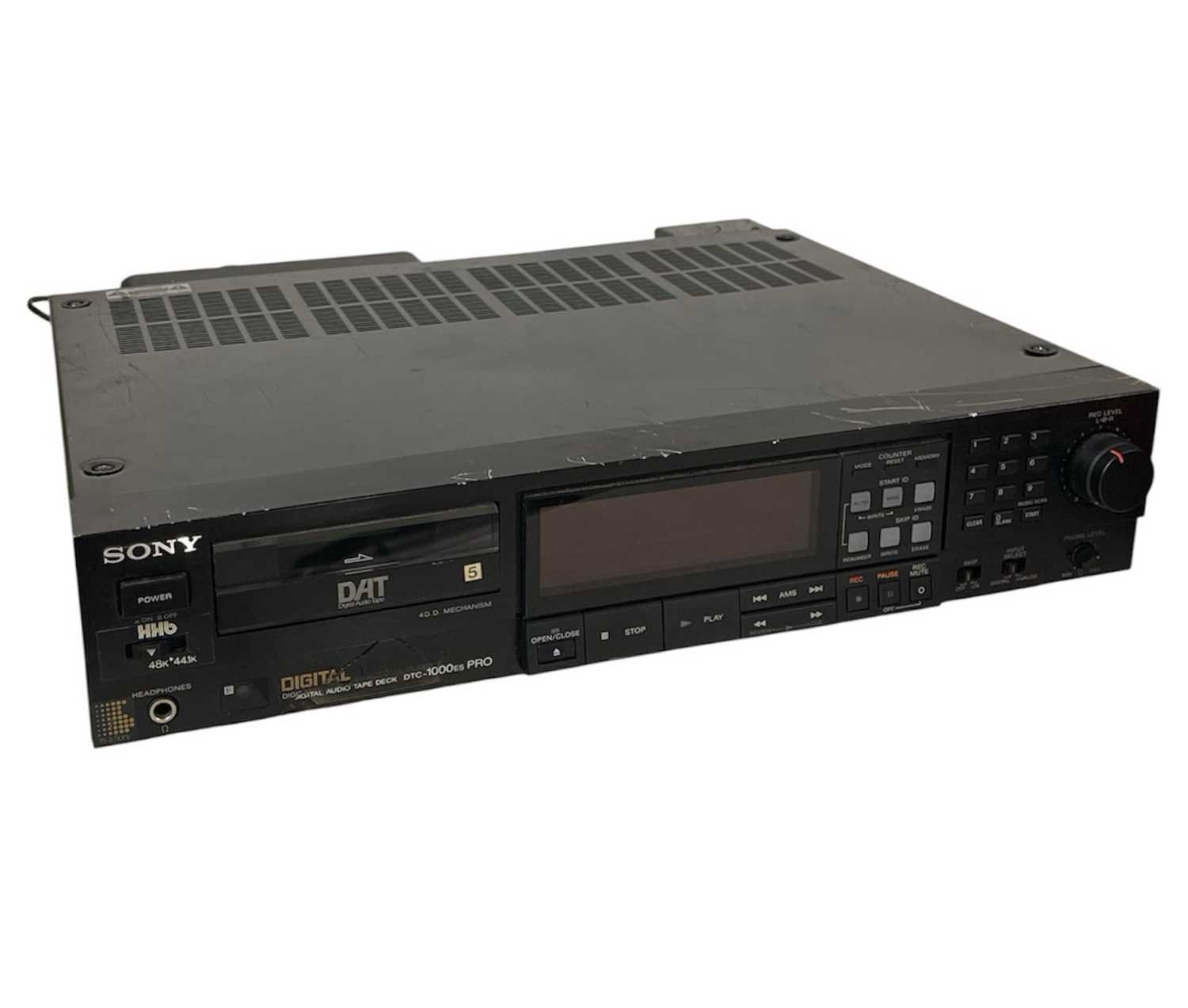 Lot 23 - SONY DTC-1000ES PRO (HHB MODIFIED).