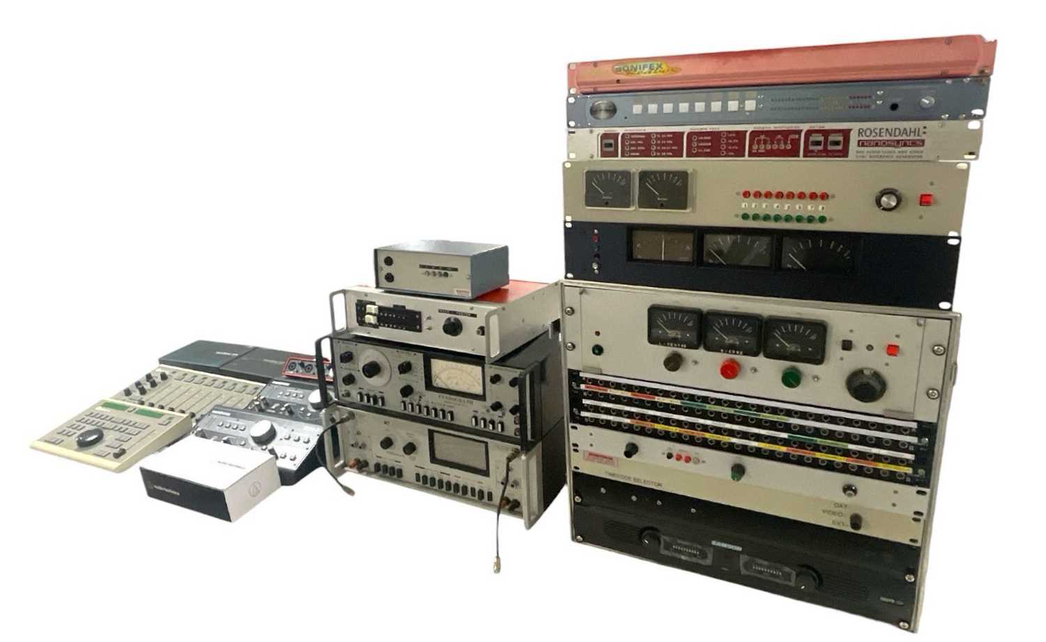 Lot 32 - STUDIO EQUIPMENT & AUDIO INTERFACES.