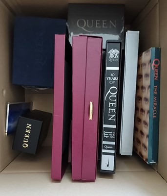 Lot 47 - QUEEN BOX SET PACK
